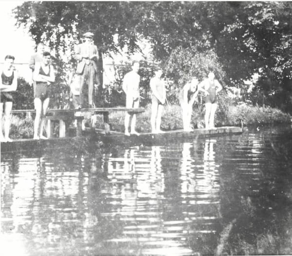 diving competition broomfield park 1930s enfield museum and archives 1