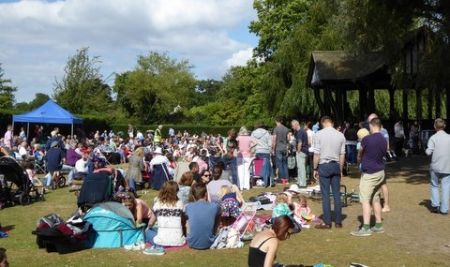 audience at third broomfield blues 2016