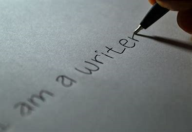 i am a writer pen logo for collage writing room