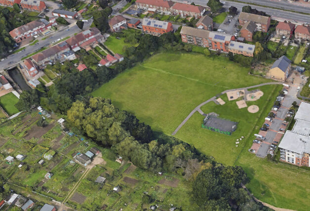 bowes meadow with pymmes brook at bottom google earth