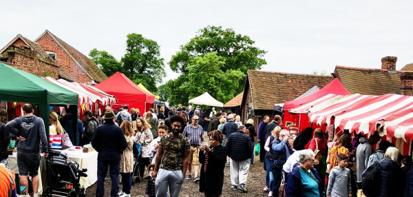 crowds at forty hall farmers market