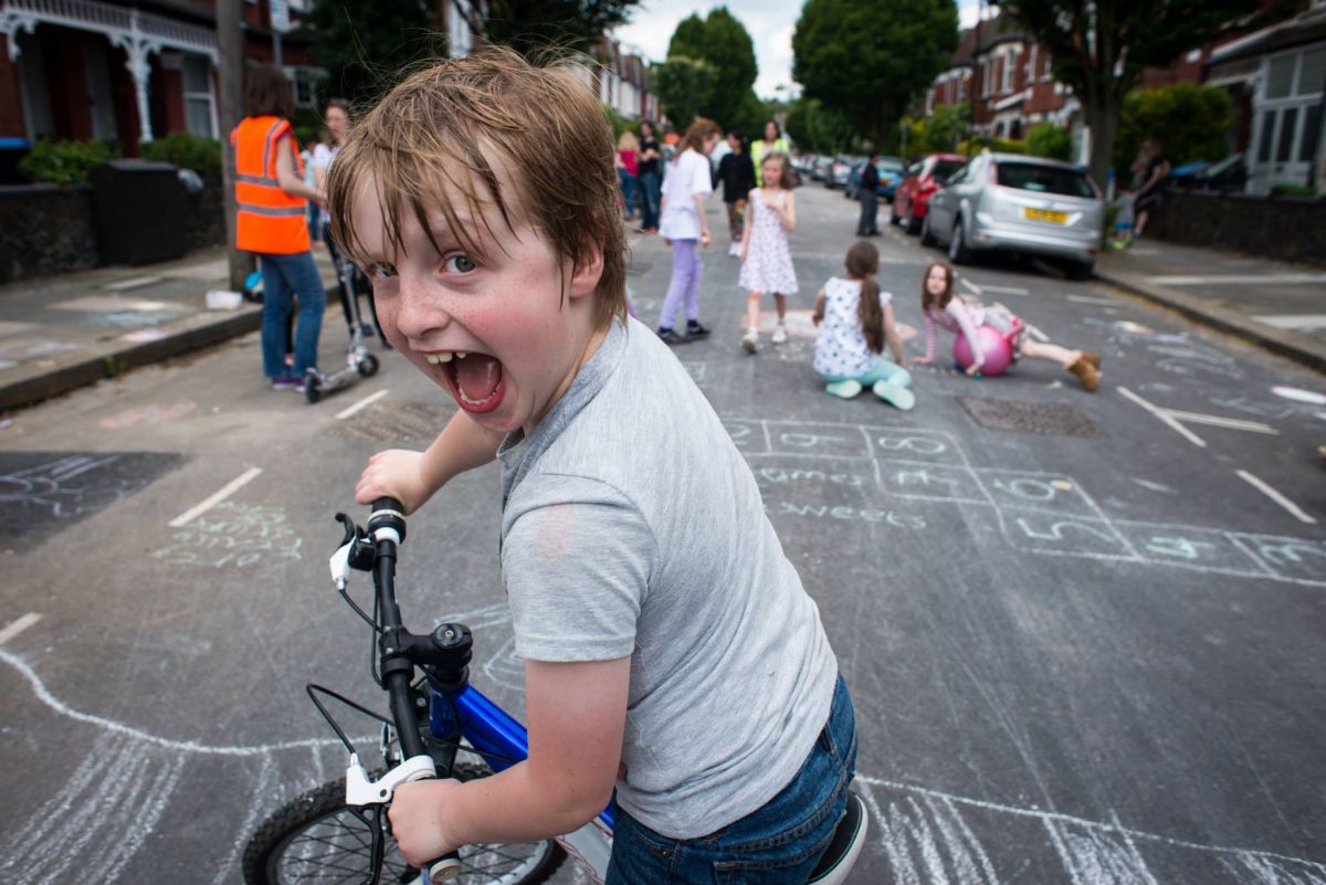 play street in devonshire road